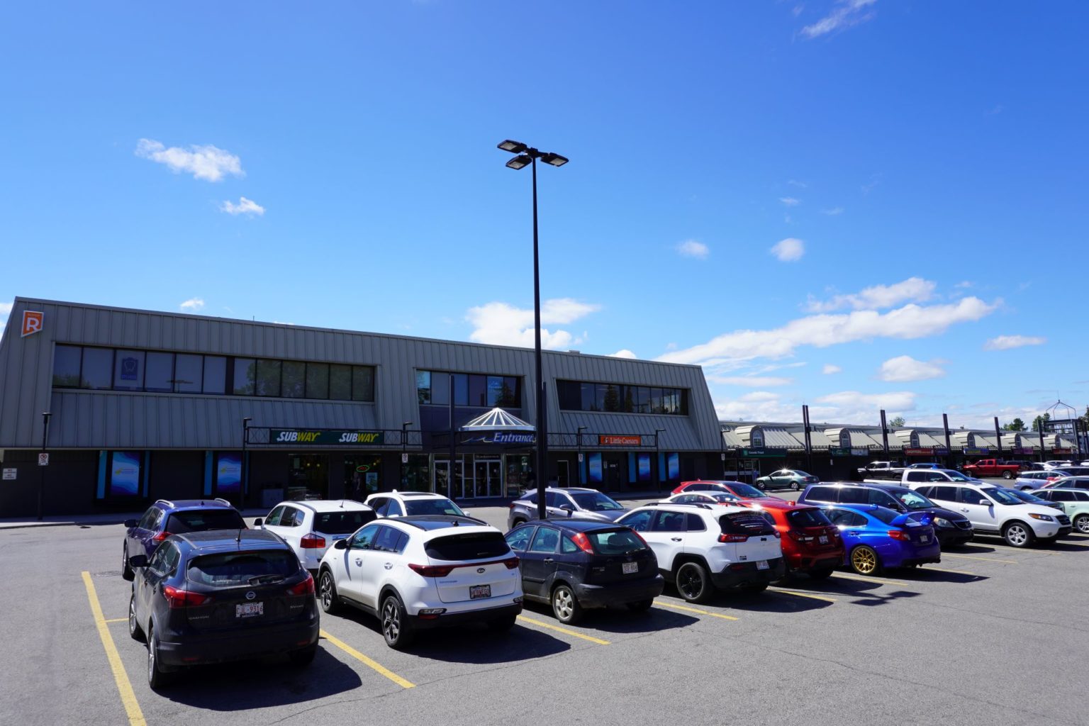 Lake Bonavista Promenade Royop